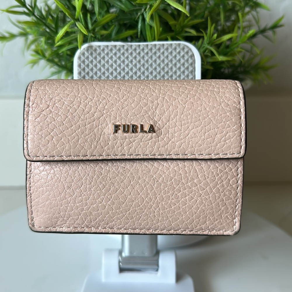 Furla Blush Leather Card Holder